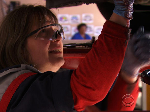 CBS Evening News: Social worker opens garage to help low-income drivers